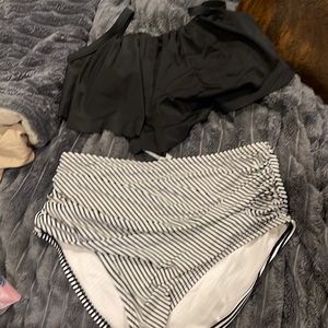 Cupshe two piece NWOT